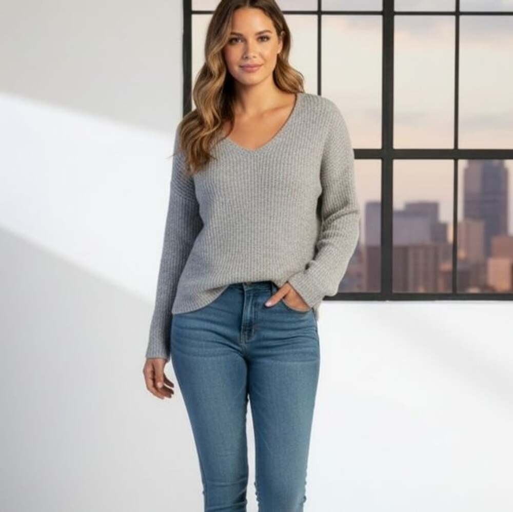 Old Navy Gray Sweater